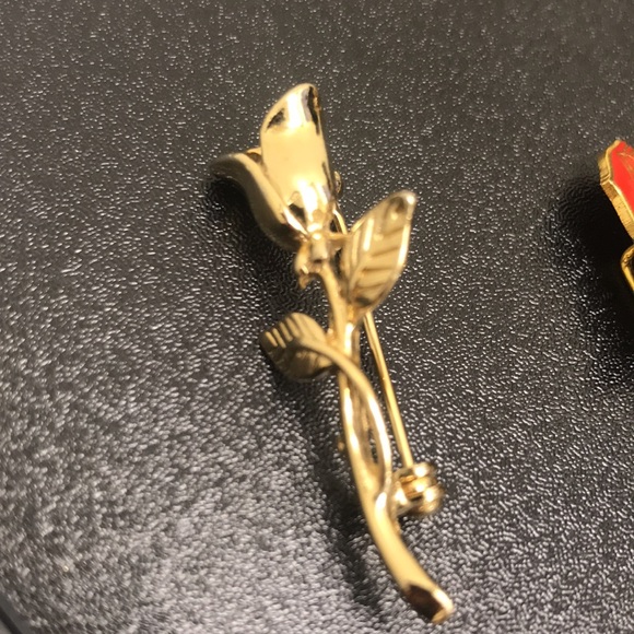 Vintage gold tone Floral brooches lot (6) - Picture 6 of 9